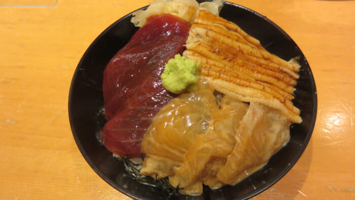 鮨 からく　からく丼