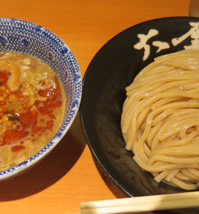 六厘舎　特製餃子つけめん