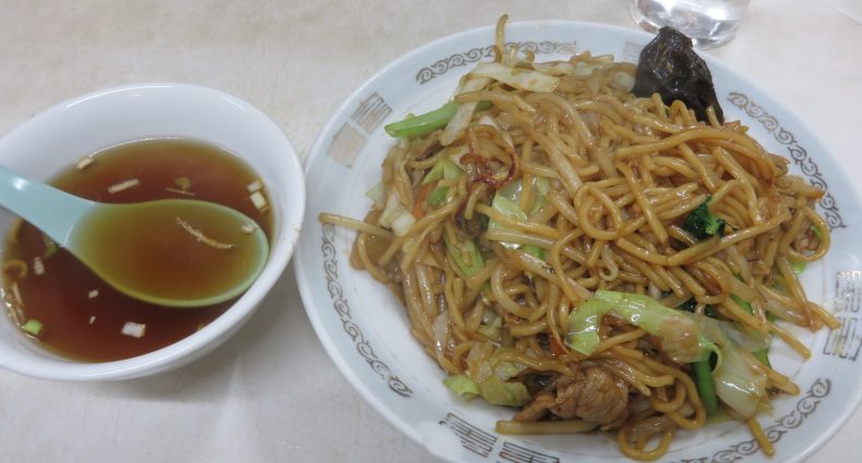 交通飯店　味噌焼きそば