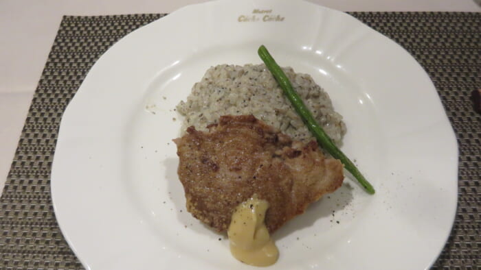 Bistrot Cache Cashe　まぐろステーキ