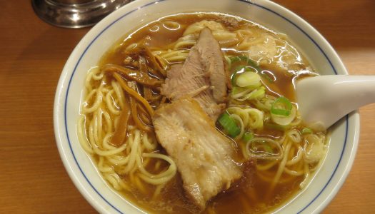 銀座　共楽　ワンタン麺