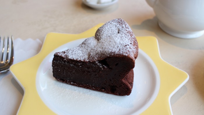 LINTARO CAFE チョコレートケーキ