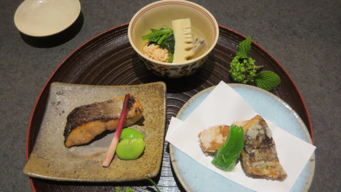 金田中庵　温皿