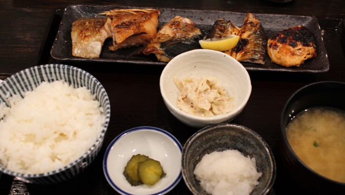 IKORU 焼き魚五種盛り定食