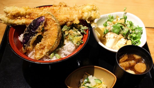京橋　和・旬菜かなえ　活穴子と季節野菜の天丼