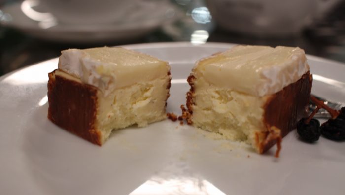 Cafe de Rope GINZA　チーズの上にチーズ