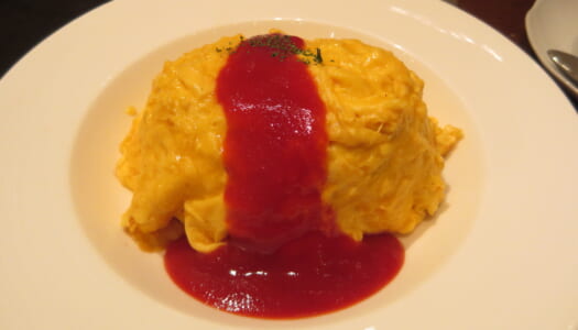 YURAKUCHO Coffee shop Shu “Chicken omelette rice” | “Tokyo coffee roll cake, Guatemalan coffee”