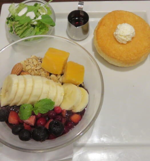 星乃珈琲店 銀座８丁目店　アサイーボウル＆パンケーキプレート