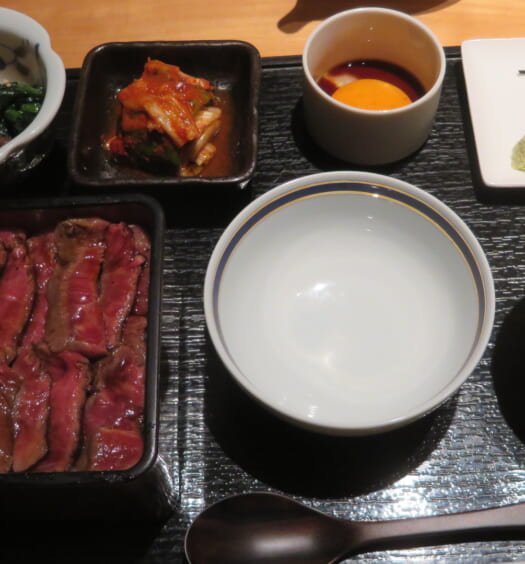 焼肉牛印　黒毛和牛ひつまぶし重