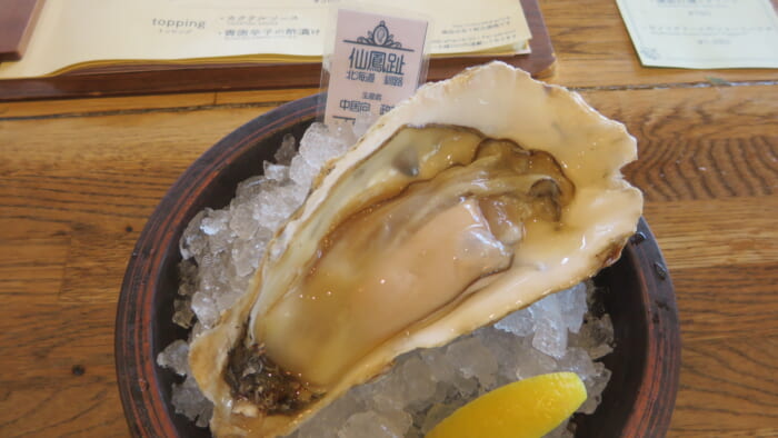 TRINITY OYSTER 牡蠣HOUSE 生牡蠣