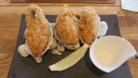 銀座　TRINITY OYSTER HOUSE　生牡蠣、カキフライ、牡蠣アヒージョ