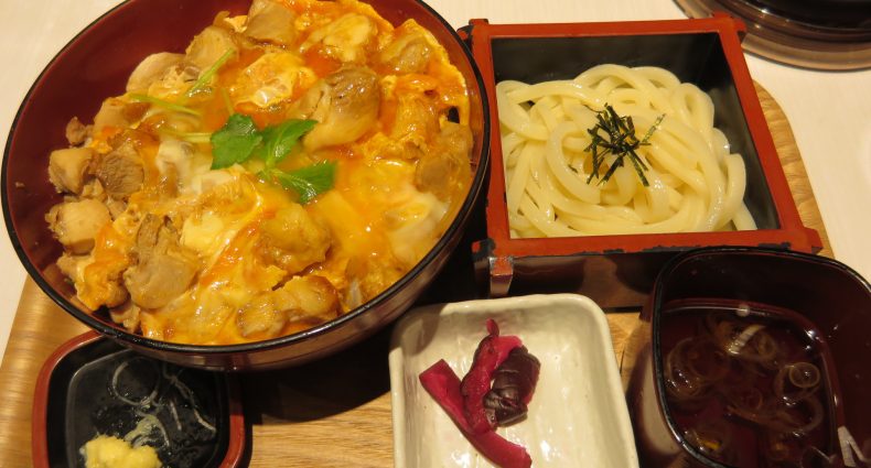 おんどり亭　炙り焼き親子丼