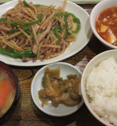 東生園　青椒肉絲定食