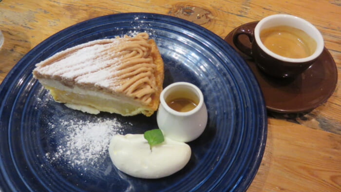 GRANNY SMITH APPLE PIE & COFFEE　モンブランアップルパイ