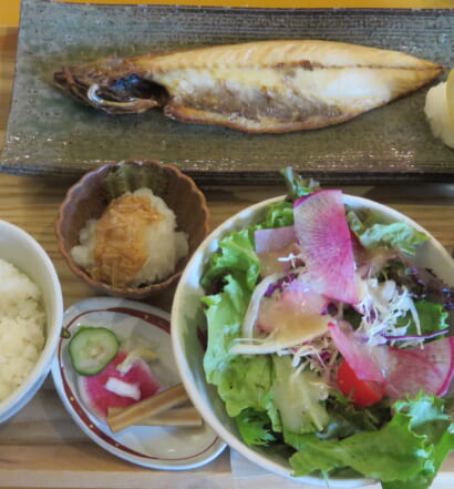 一角　本日のお魚定食