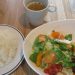 portions　ハンバーグとローストビーフとサラダのコンビ
