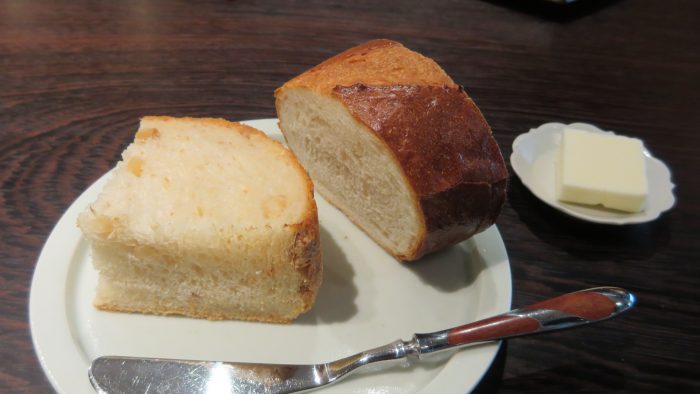 restaurant yamauchi パン