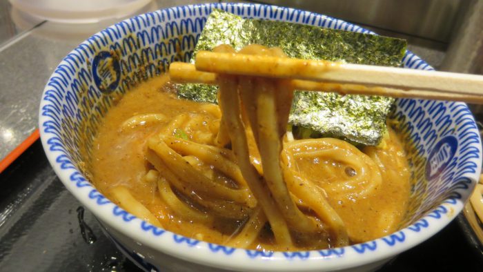 松戸富田麺絆　濃厚なタレ