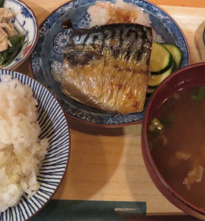 しのだ家　鯖の焼魚定食