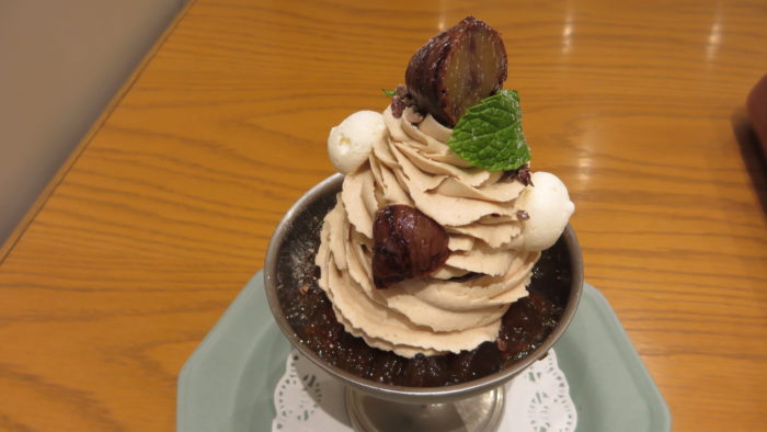KIHACHI CAFE マロンクリームパフェ