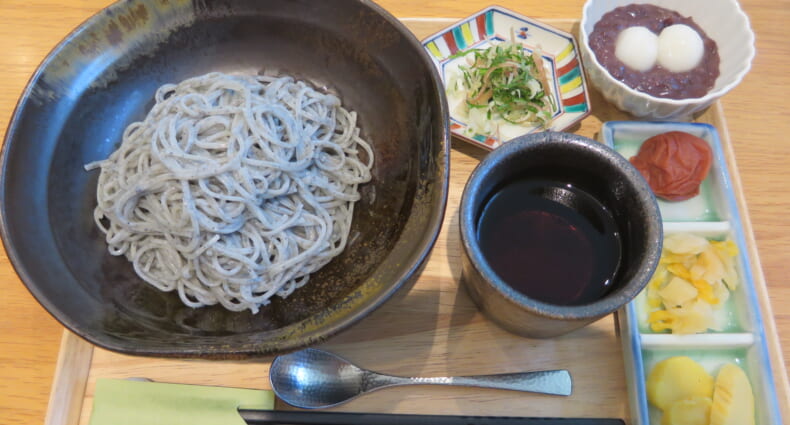 やまう　手延べ黒ごまそうめん