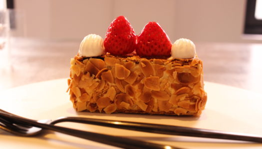 GINZA HENRI CHARPENTIER salon de the “Napoleon pie” | “Amaou short cake”