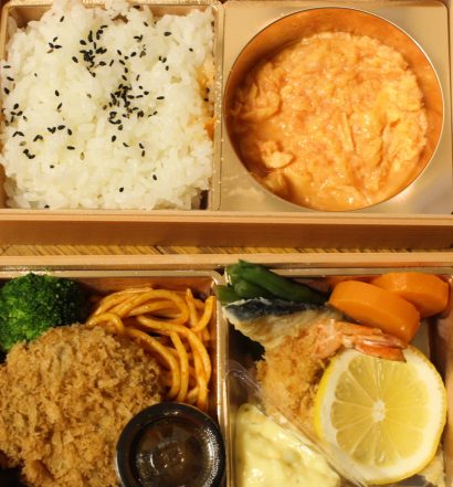 レストラン桂　二段折弁当