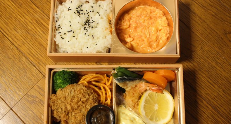 レストラン桂　二段折弁当