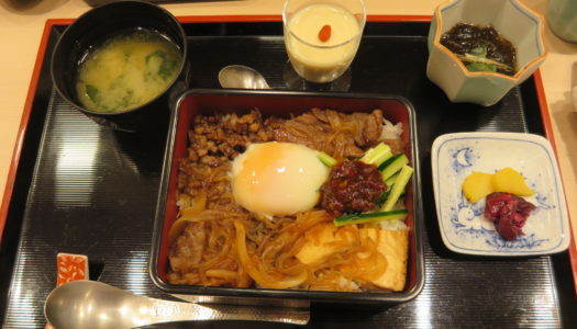 銀座　馬春楼　桜すき焼き重