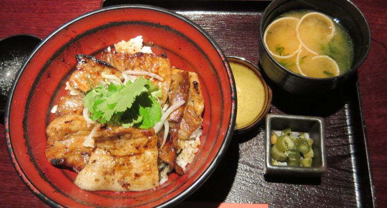 麹蔵　鹿児島黒豚炭火焼丼