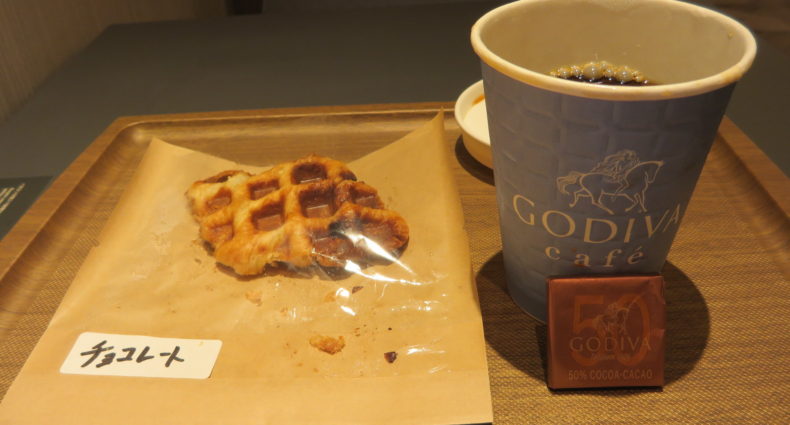 godiva cafe チョコクロッフル