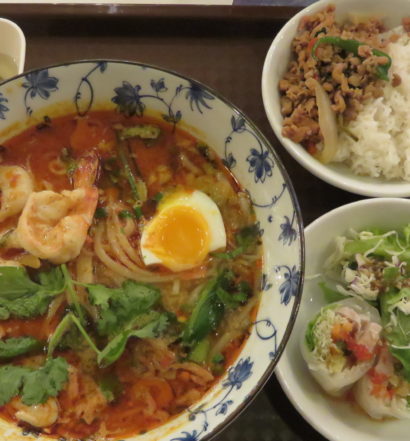 バンコクナイト　トムヤムクンラーメン