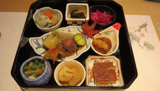 銀座　松月　黒毛和牛焼物含む旬菜八種盛り合わせ土鍋ご飯ランチ