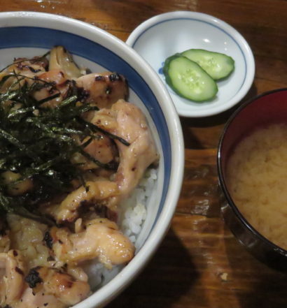 鳥泉　焼鳥丼