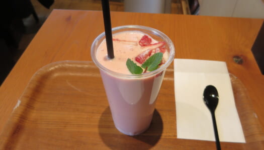 GINZA BARA cafe – IBARAKI sense “Ibaraki strawberry milk” | “Kasama waguri no mont blanc parfait”