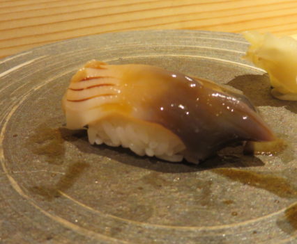 鮨めぐり　ほっき貝
