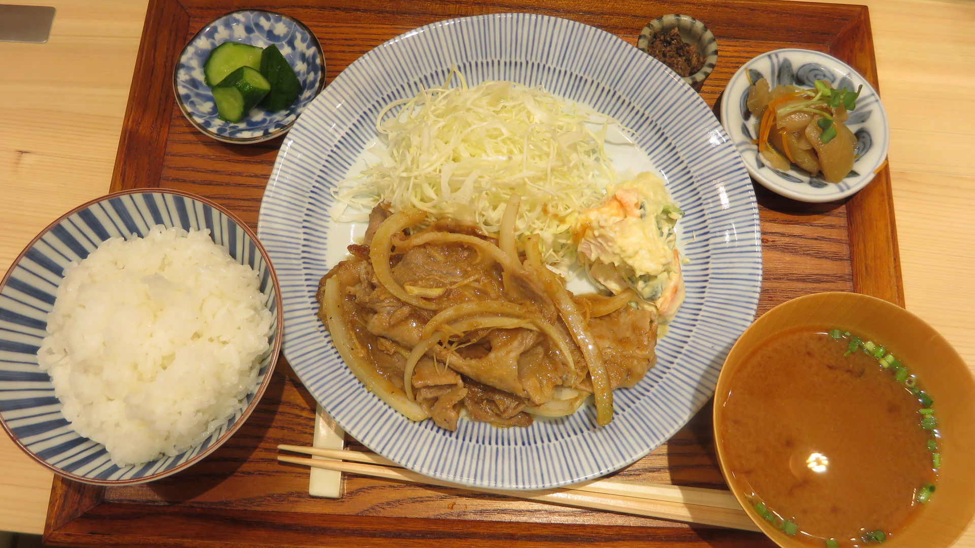 東京駅 Dancyu食堂 生姜焼き定食 銀座でランチ