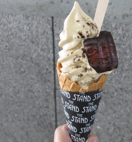 THE STAND カヌレ&コーヒーソフトクリーム