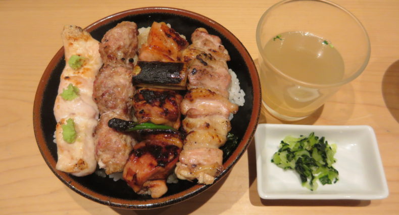 伊勢廣本店　焼鳥４本丼