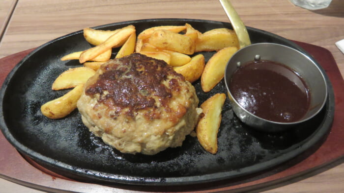 俺のフレンチTOKYO　ハンバーグステーキプレートセット