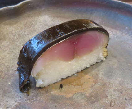鮨青木　シメ鯖の巻き寿司