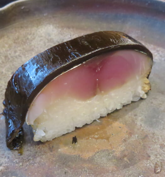 鮨青木　シメ鯖の巻き寿司