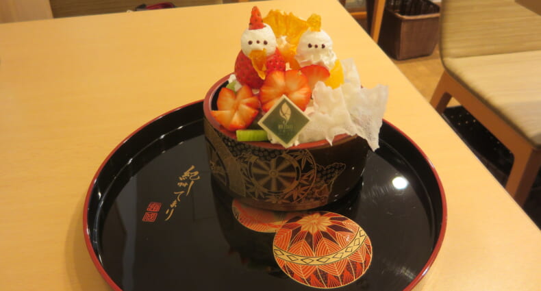 観音山フルーツパーラー　ひな祭りいちごショートケーキ