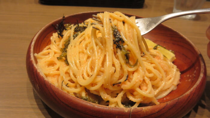 壁の穴　辛子明太子と高菜のスパゲッティ