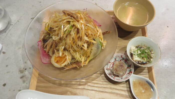 江戸中華よし町　辛ネギチャーシュー銀座冷麺