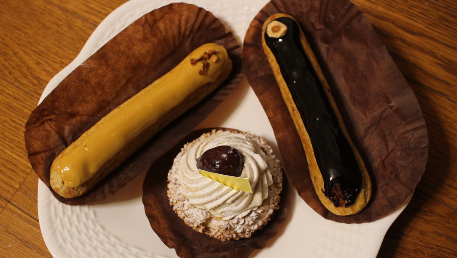 メゾンカイザー＠松屋　栗のシュークリーム、エクレアショコラ、エクレアキャラメル