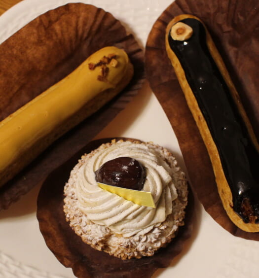 メゾンカイザー＠松屋　栗のシュークリーム、エクレアショコラ、エクレアキャラメル