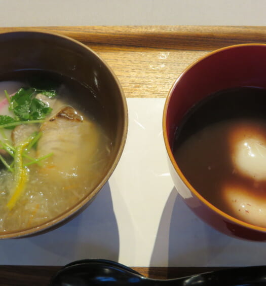 ももてなし家（とっとり・おかやま新橋館）　岡山ぶり雑煮、鳥取小豆雑煮