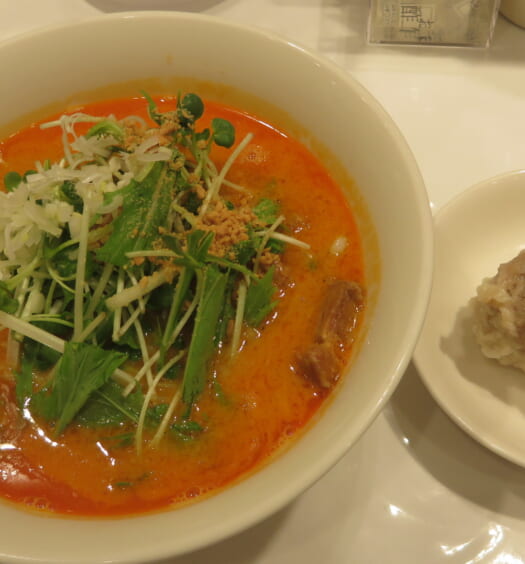 小洞天　担々麺セット