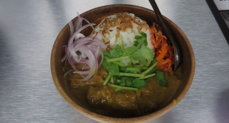 SUPER DRY Immersive experience　スパイシーチキンカレー